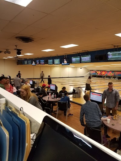 PinHeadz Bowling Center