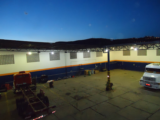 Luciano Truck Funilaria e Pintura