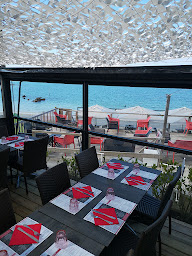Photo n°56 de Aux Terrasses De La Plage à La Trinité-sur-Mer (Bar à vin)