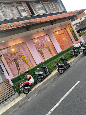 Island babes Bali Boutique by null