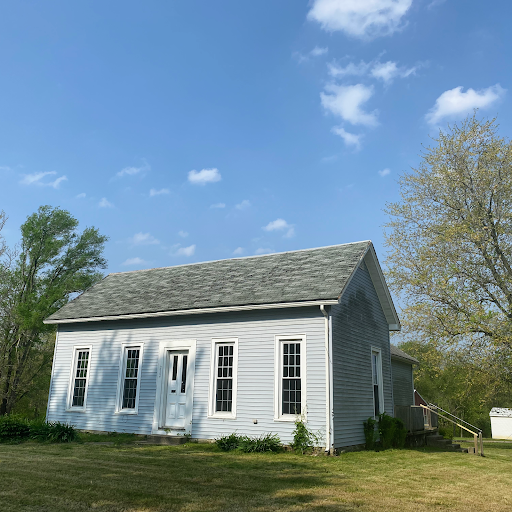 Courtney Newton, IL Broker- LG Realty - Thumbnail