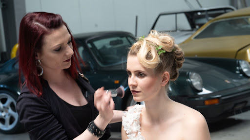 Verena Keppler - Professional Hair & Make-up Artist, Friseurmeisterin, Brautstylist / mobil