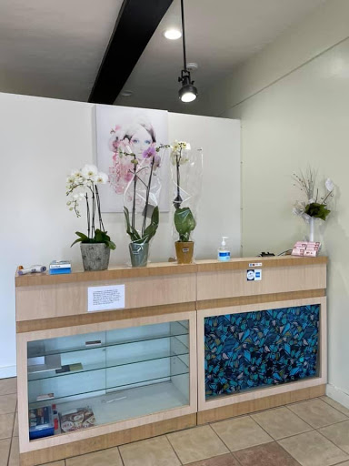 VIP Beauty Studio - Eyebrow Threading, Waxing And Facials Beauty Services - Thumbnail