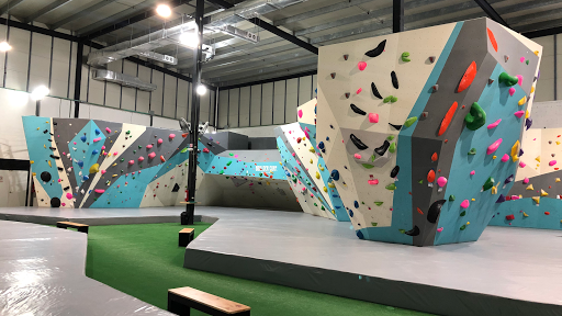 Boulder Corp. - Gimnasio de Escalada en Cancún