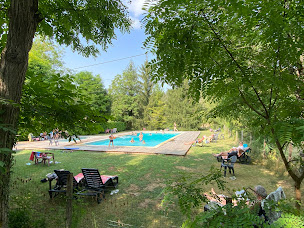 Photo n°18 de Camping Le Moulin des Donnes *** à Concorès (Piscine)