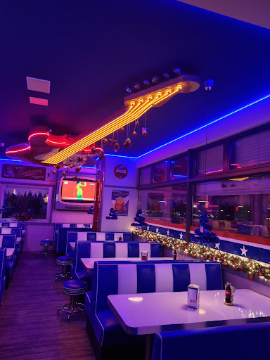 PinUp Pub - Visual