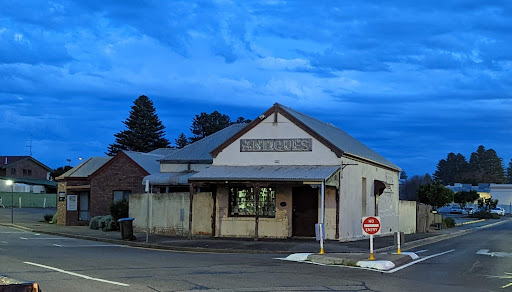 Victor Harbor Antique Centre - Thumbnail