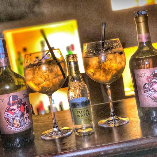 Le Baudelaire Wine & Gin Bar - Thumbnail