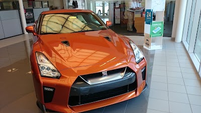 Photos of Eisenhauer Nissan