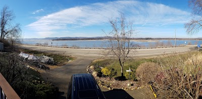 Shady Maple Wildlife Overlook