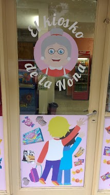 El kiosko de la nona, Author: Claudia Mandrini