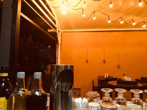 La Barra Burger, Alitas y Snacks