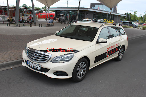 Herbert Kretschmer , City-Funk-Taxi und Busbetrieb - Thumbnail
