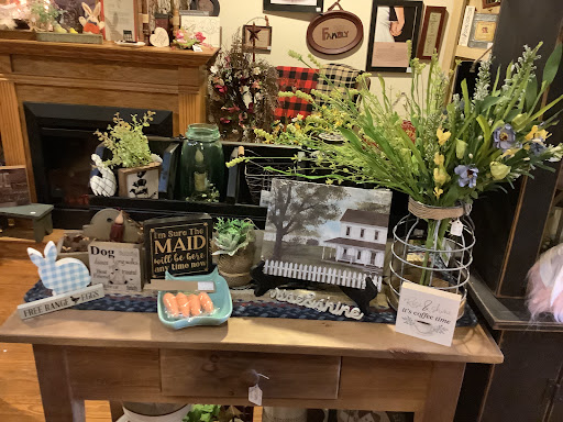 Ms Becky's - Visual