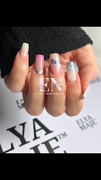 Photo n°2 de Eina nails à Mimet (Institut de beauté)