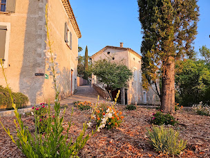 Photo n°31 de Domaine de Bagard - Village de gîtes et réception de mariage à Sauve (Hôtel)