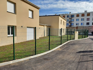 Photo n°21 de Dm Paysages à Marolles-sur-Seine (Service d'élagage)