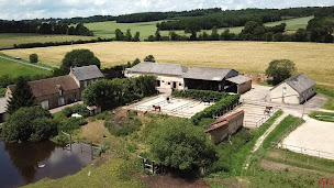 Photo n°7 de Les Ecuries d'Am à Crulai (Pension pour chevaux)