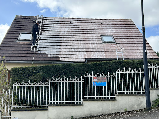 RW Couvreur - Thumbnail