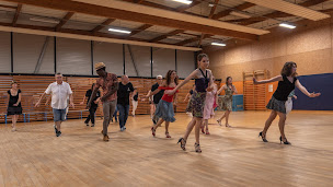Photo n°1 de MAEN ROCH DANSE - Kizomba, Bachata, Salsa et Line Dance (Danse en ligne) à Maen Roch (Organisme à but non lucratif)