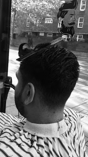 53 Clapham Park Rd, London SW4 7EE