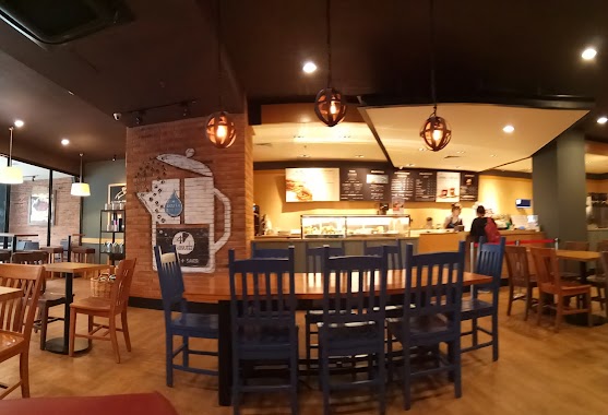 Caribou Coffee Sarinah, Author: Amelia Tagaroi