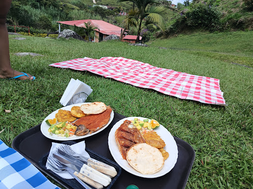 Estadero y balneario Mis Abuelos.