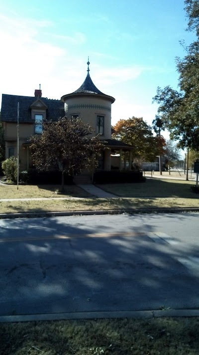 Moore-Lindsay Historical House Museum