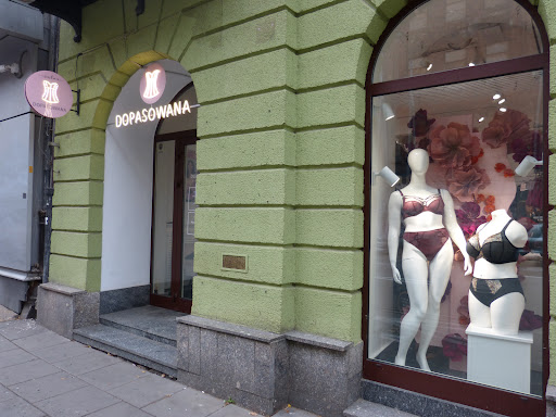 Brafitting & Salon Bielizny Damskiej - Dopasowana