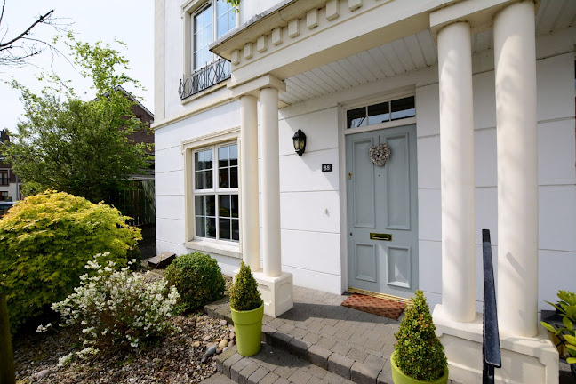 225 Woodstock Rd, Belfast BT6 8PQ