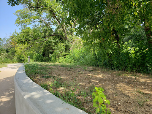 Milestone Park - Visual