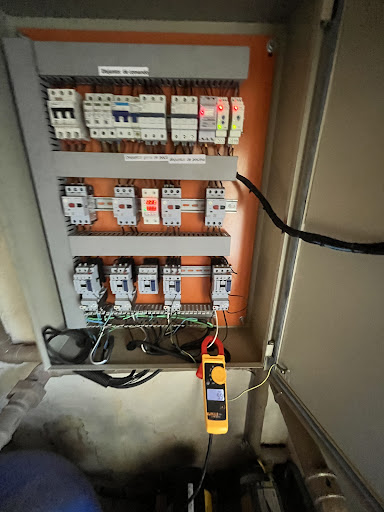 Lucas Alves - Eletricista Residencial/Industrial