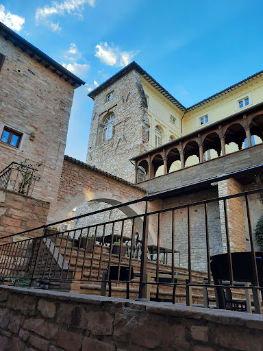 Loggiato Palazzo Urbani