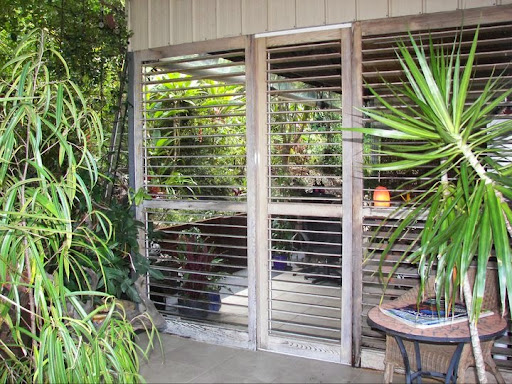 Mountain View Salon - Thumbnail