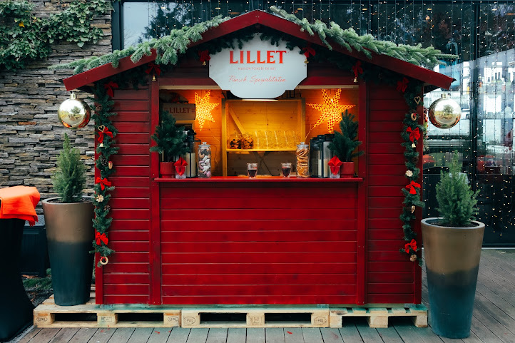 aiola upstairs by null