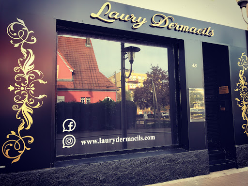 Laury Dermacils - Thumbnail