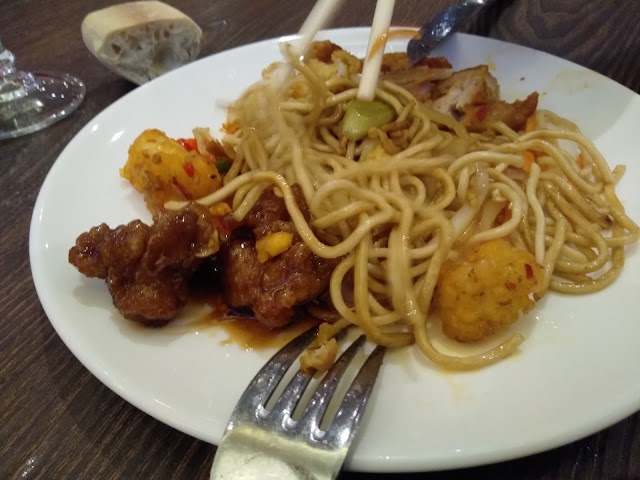 Le Lucky Wok