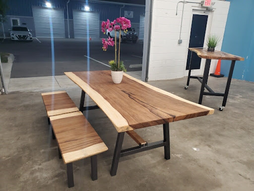 Custom Live Edge LLC - Thumbnail