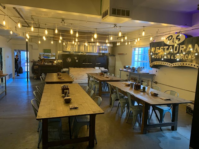 AJ's Pit Bar-B-Q