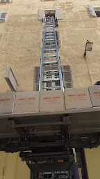 Photo n°2 de Loca Monte-Meubles à Tavaco (Agence de location de matériel)