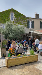 Photo n°8 de Le Corner du Môle - Restaurant à La Flotte (Salon de thé)