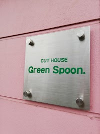 カットハウス グリーン スプーン．