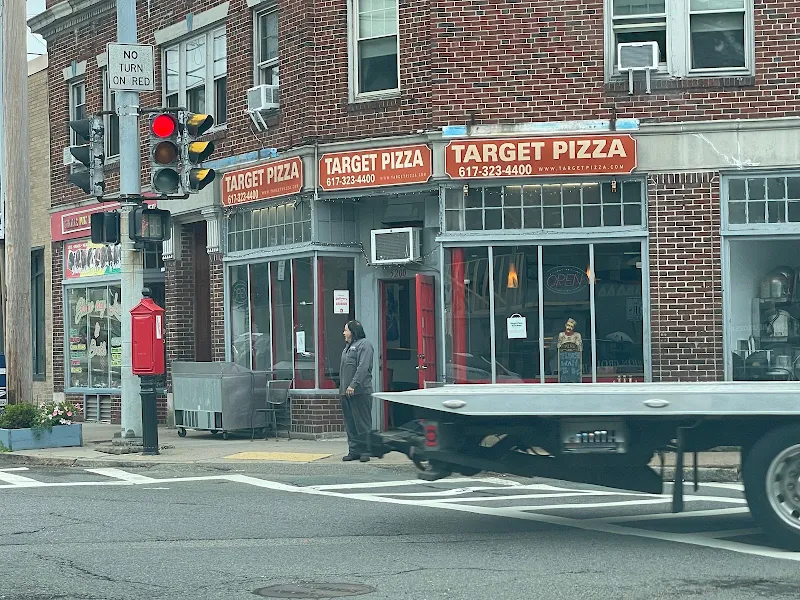 Target Pizza photo