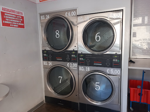 Laundry Self Service Wash and Dry Gallery - Italy