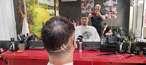 Perruqueria Òscar Domènech Barber shop - Thumbnail