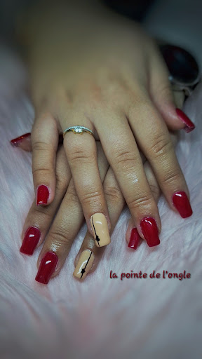 La pointe de l'ongle - Thumbnail