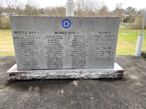 American Legion Post 19 War Memorial - Thumbnail