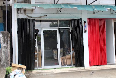 Photos of retro barbershop