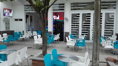 Photos of acuarios coffee bar