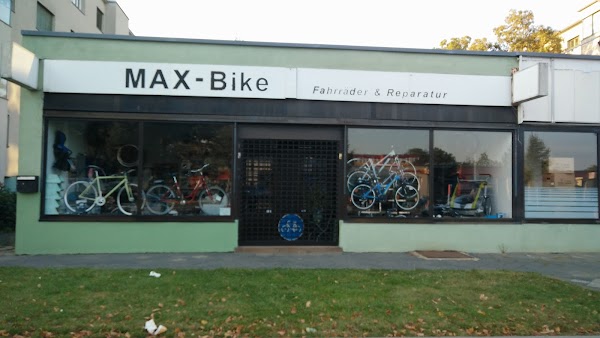 Max bike. Нарвесен Рига. Narvesen Клайпеда. Киоске Narvesen рядом с автовокзалом. Магазин Нарвессен Тромсе.